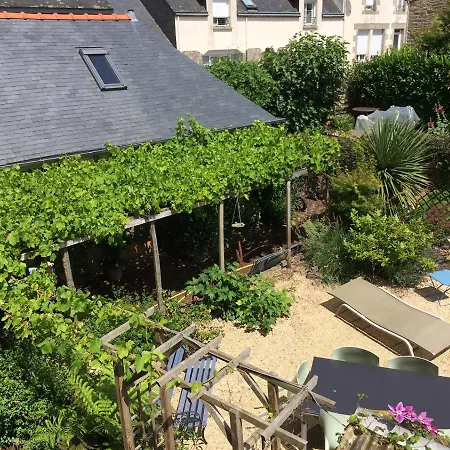 La Maison Bed and breakfast